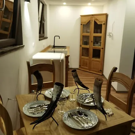 Baumhaus Heuhuette Apartment