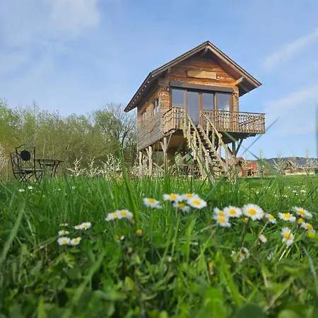 דירה Baumhaus Heuhuette *
