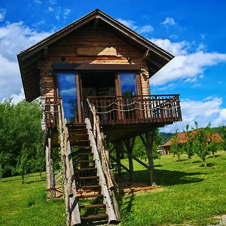 Baumhaus Heuhuette Salem (Baden-Wurttemberg)
