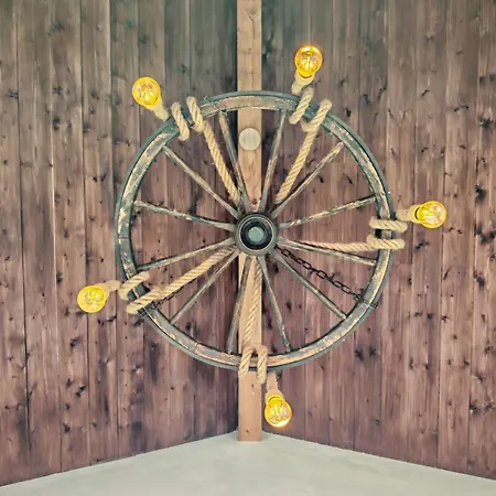 Baumhaus Heuhuette Salem (Baden-Wurttemberg)