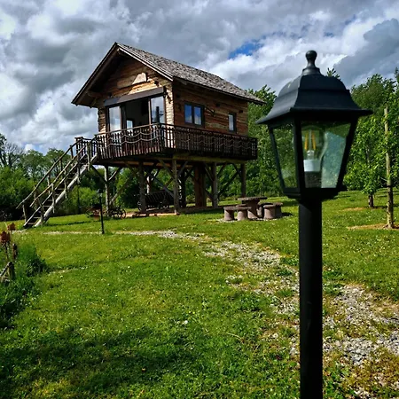 Baumhaus Heuhütte * Salem (Baden-Wurttemberg)