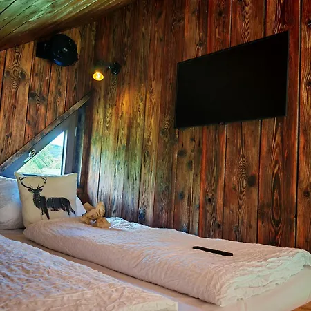 Baumhaus Heuhuette *