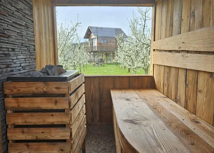 Baumhaus Heuhuette