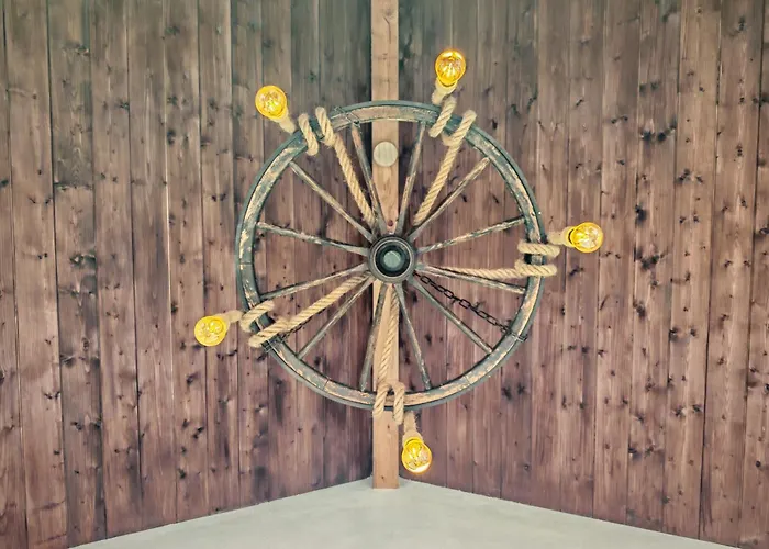 Baumhaus Heuhuette Salem (Baden-Wurttemberg)