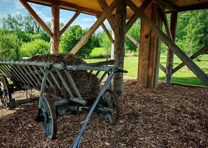 Baumhaus Heuhuette Apartman Salem